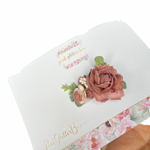 Load image into Gallery viewer, Floral occasion clip - dusky pink
