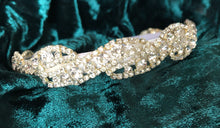 Load image into Gallery viewer, Zig zag occasion headband
