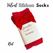 Load image into Gallery viewer, Velvet ribbon socks
