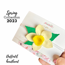 Load image into Gallery viewer, Spring Daffodil bow
