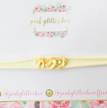 Load image into Gallery viewer, Newborn headbands
