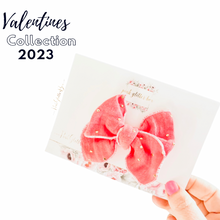 Load image into Gallery viewer, Spring Poppy bow - peach gauze
