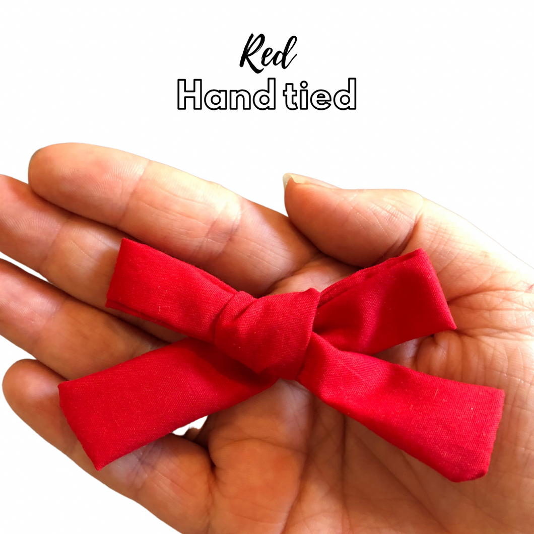 School mini hand tied bows