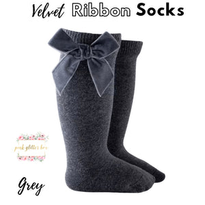 Velvet ribbon socks