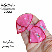 Load image into Gallery viewer, Valentine’s shaker poppy bow
