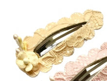 Load image into Gallery viewer, Pastel Lace snap clips
