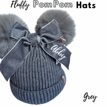 Load image into Gallery viewer, Pom Pom hats
