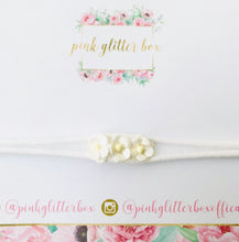 Load image into Gallery viewer, Newborn headbands
