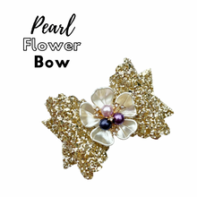 Load image into Gallery viewer, Summer Pearl flower bow
